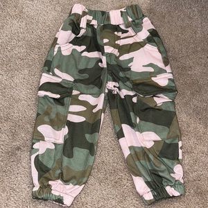 Pink Camo leggings/pants size 80? Fit my 18/24m daughter